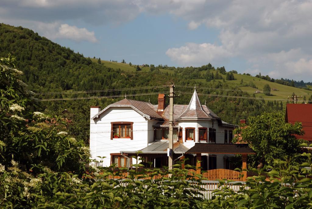 Pensiunea Casa Bianca - Bucovina Vama  Exteriér fotografie