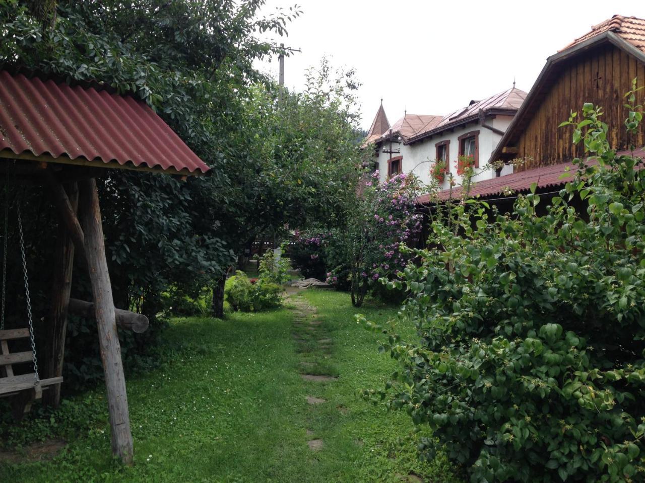 Pensiunea Casa Bianca - Bucovina Vama  Exteriér fotografie